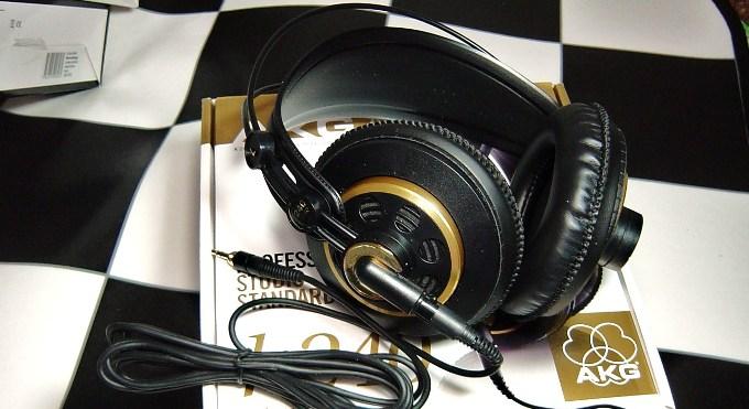 Tai nghe AKG K240