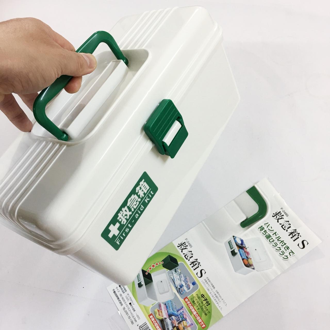 Hộp đựng thuốc và dụng cụ y tế Nhật Bản