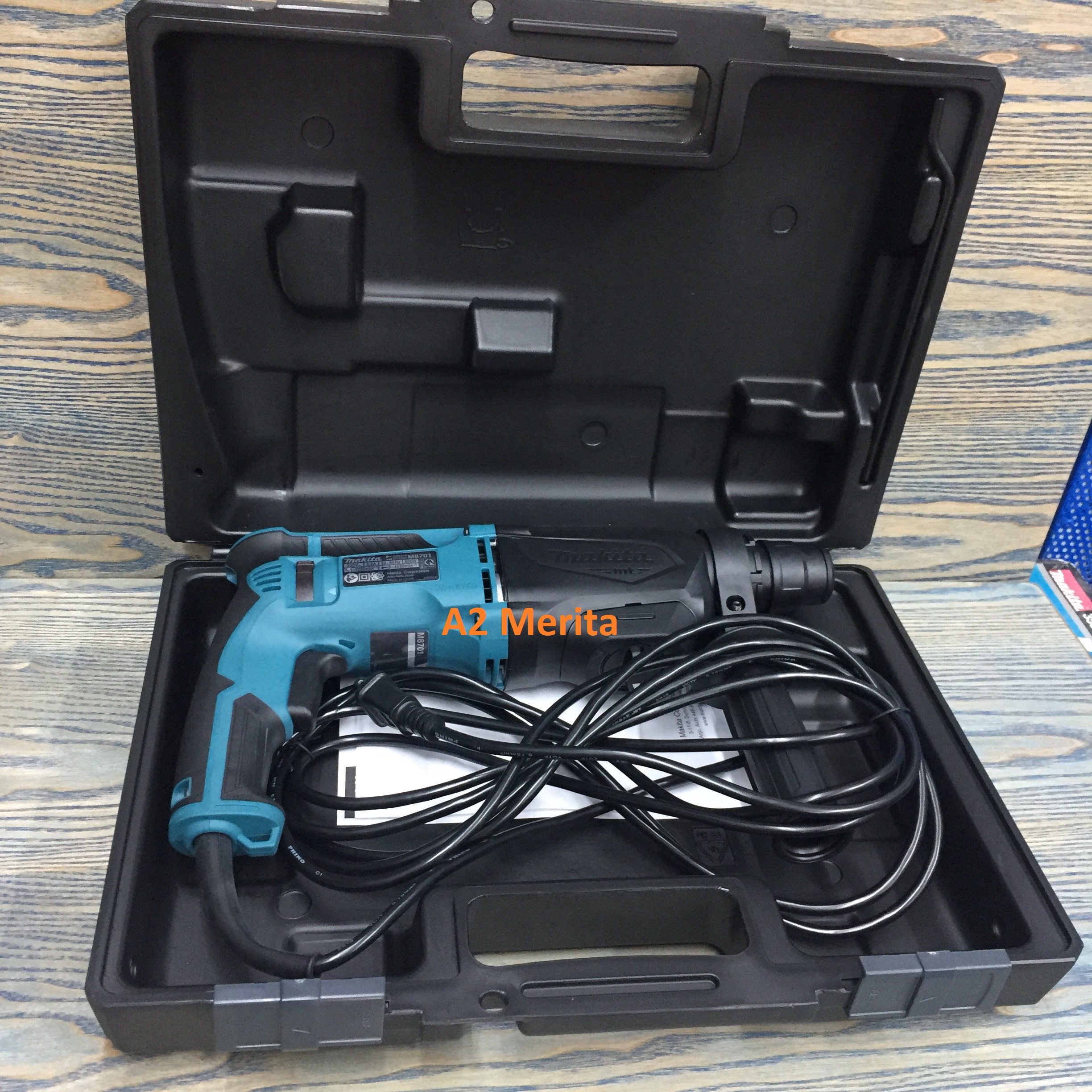 MÁY KHOAN MAKITA M8701B