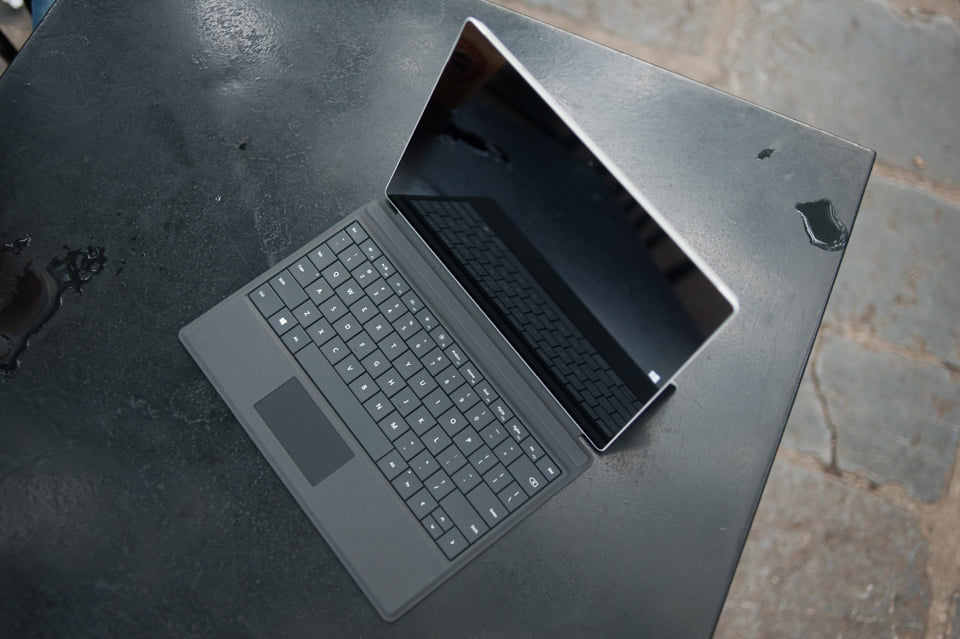Máy tính bảng Microsoft Surface Pro 4 4GB/128GB