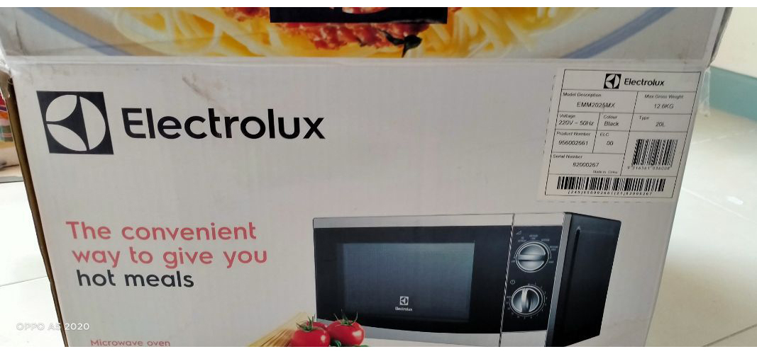 Lò vi sóng Electrolux EMM2026MX 20 lít