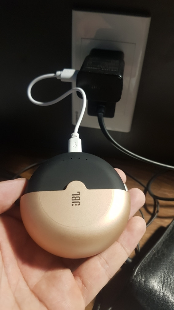 Tai nghe bluetooth JBL C330