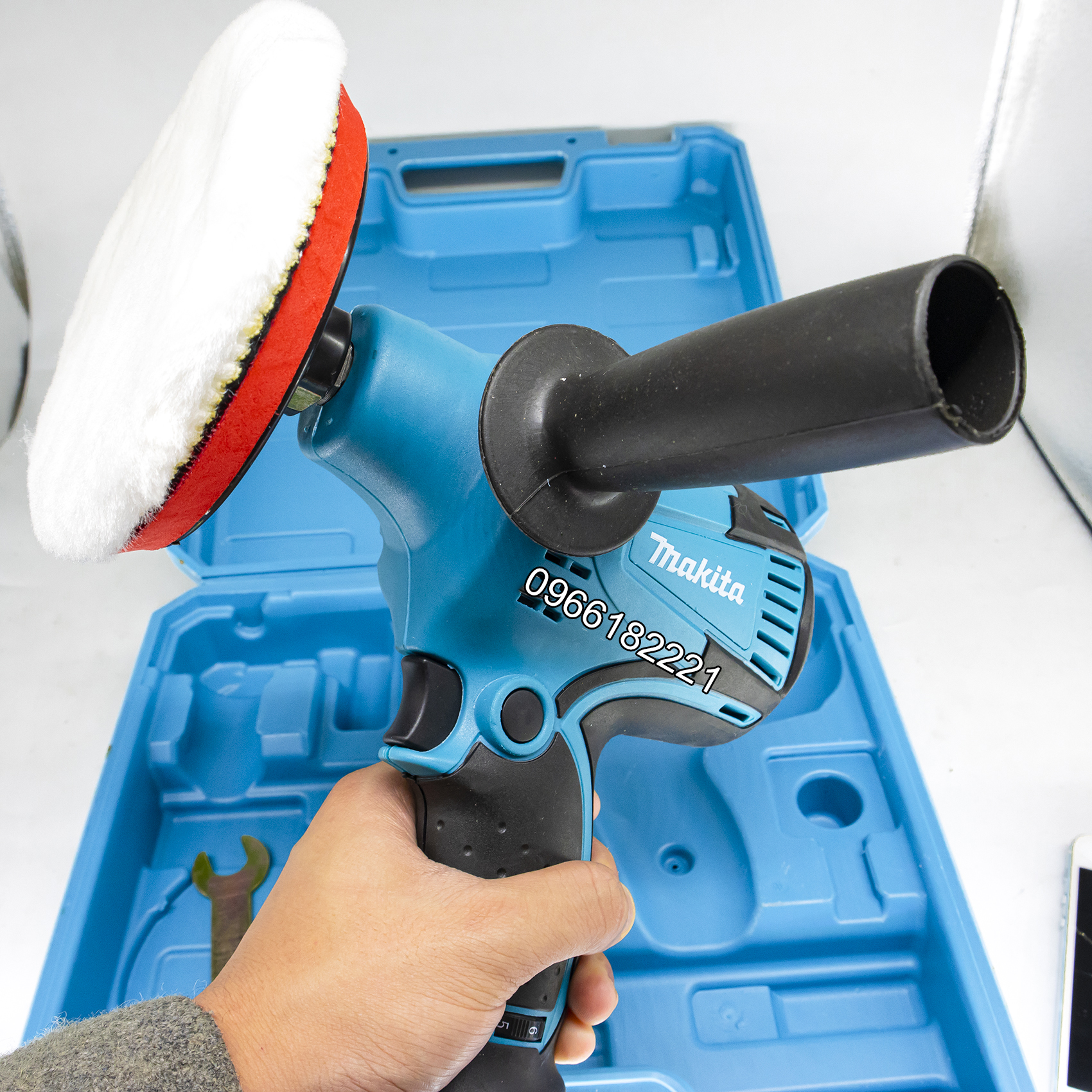 Máy chà nhám đĩa Makita GV6010