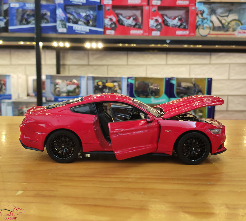 Xe Mô Hình Ford Mustang 2015 1:24 Welly