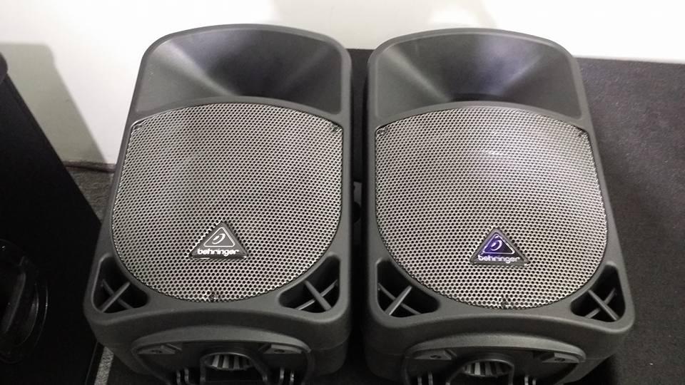 Loa Behringer B108D