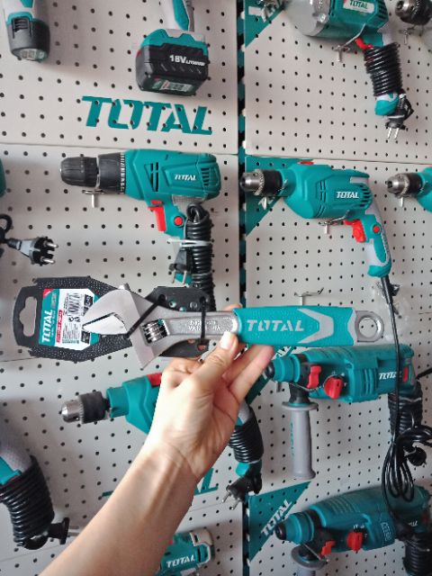 Mỏ lết Total THT101106 - 10"