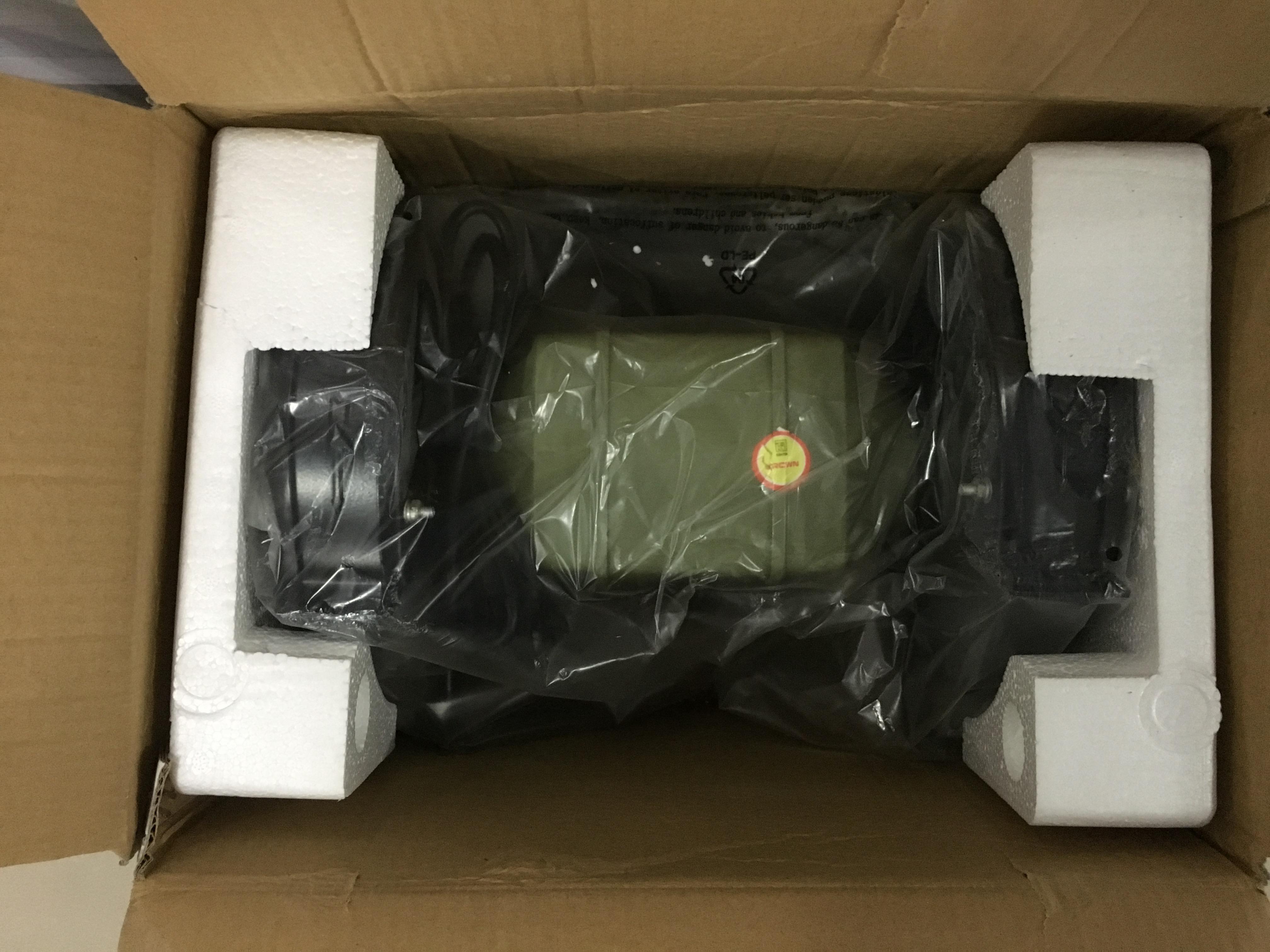 Máy mài bàn Crown CT13333