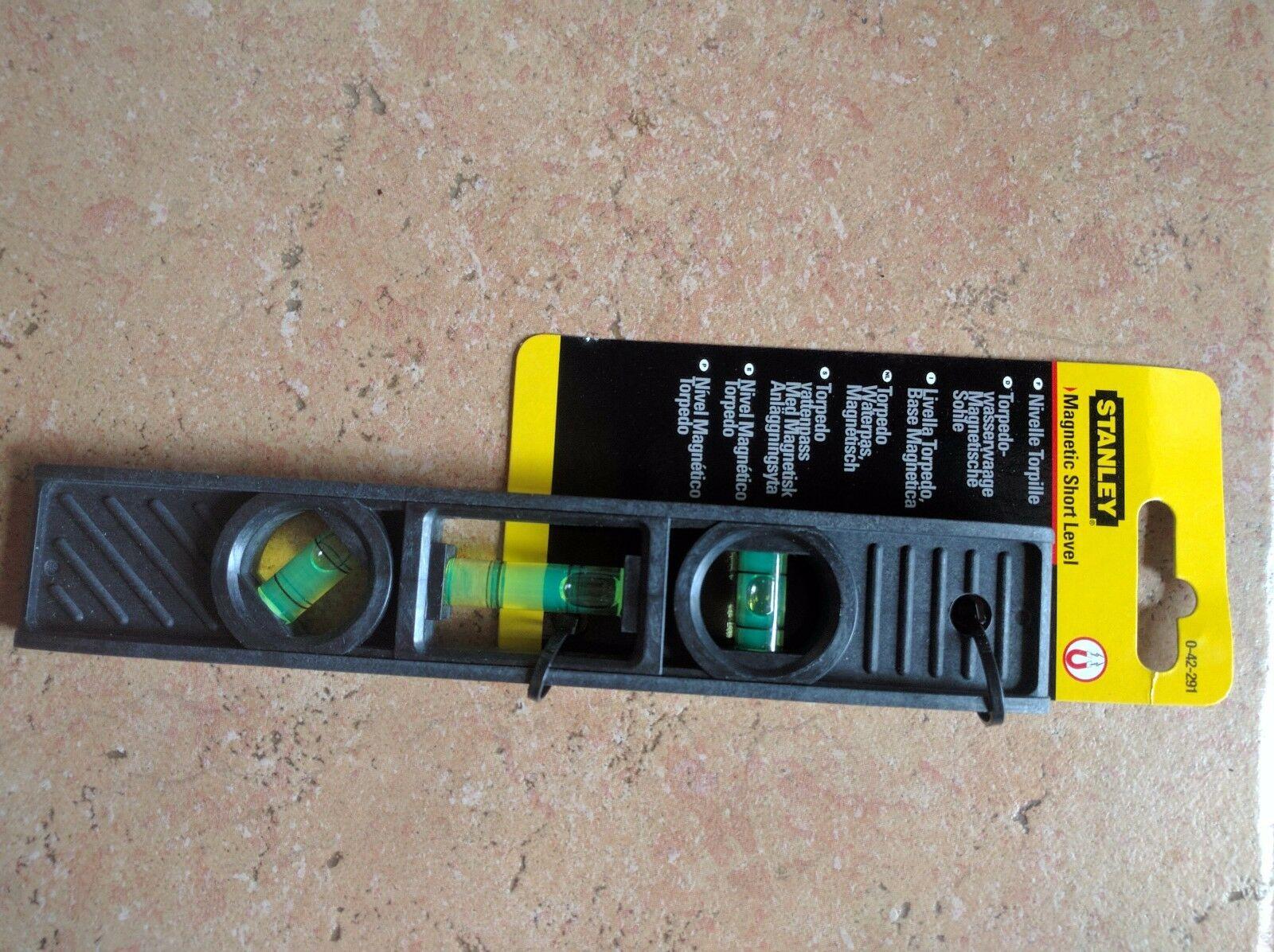 THƯỚC THỦY NHỰA STANLEY STHT42291-8