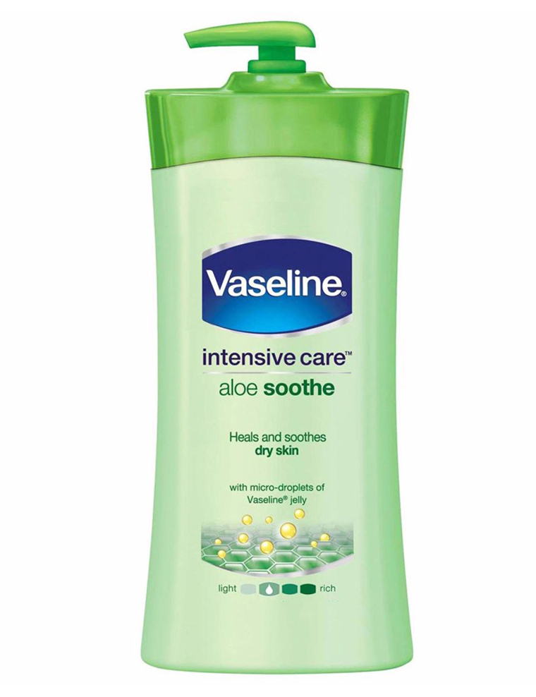 Dưỡng Thể Vaseline Intensive Care Aloe Soothe 725ml