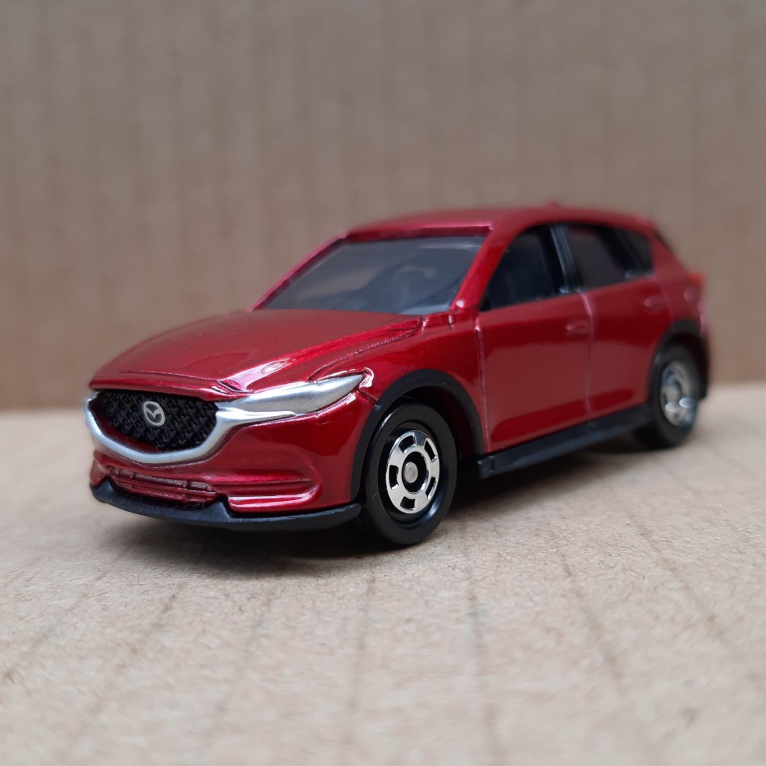 Xe đồ chơi Tomica 82 Mazda CX-5