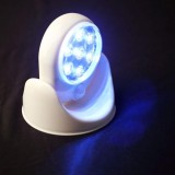 Đèn led cảm biến dùng pin xoay 360o Light Angel