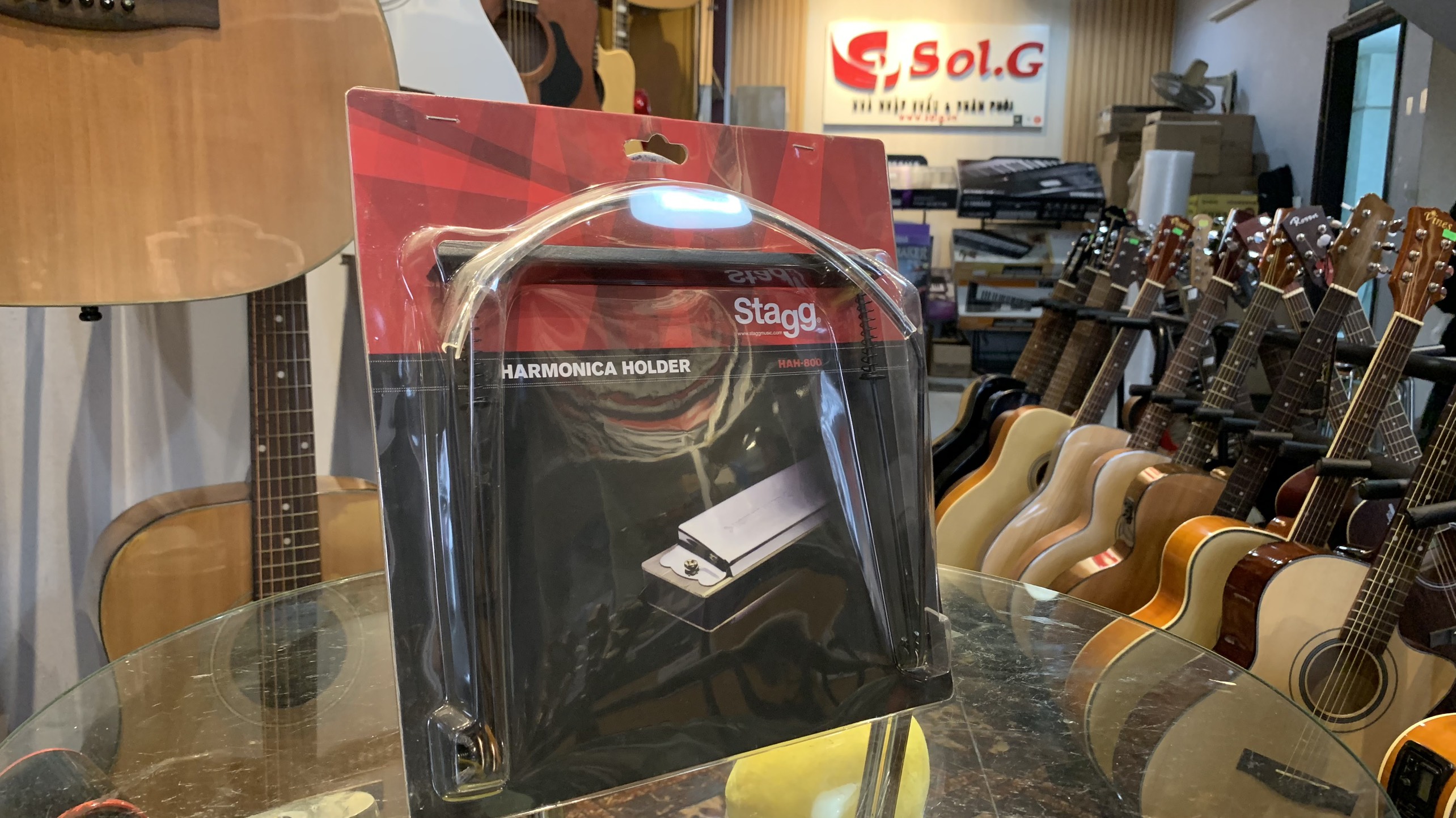Kẹp giữ kèn Harmonica Stagg HAH800