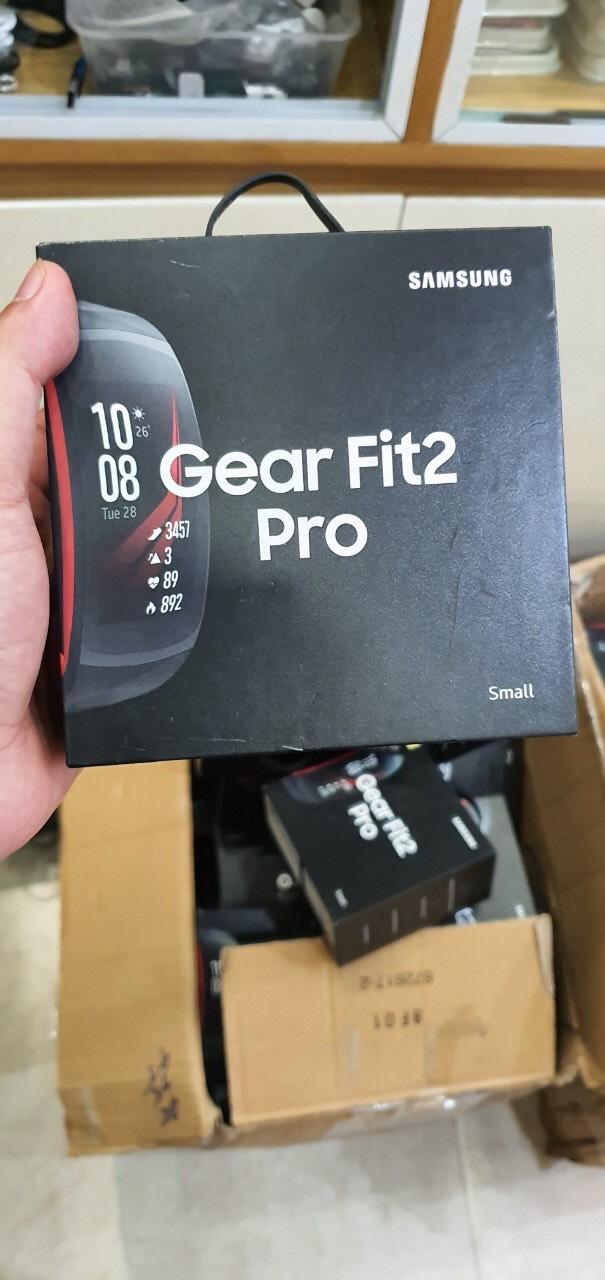Đồng hồ thông minh Samsung Gear Fit 2 Pro