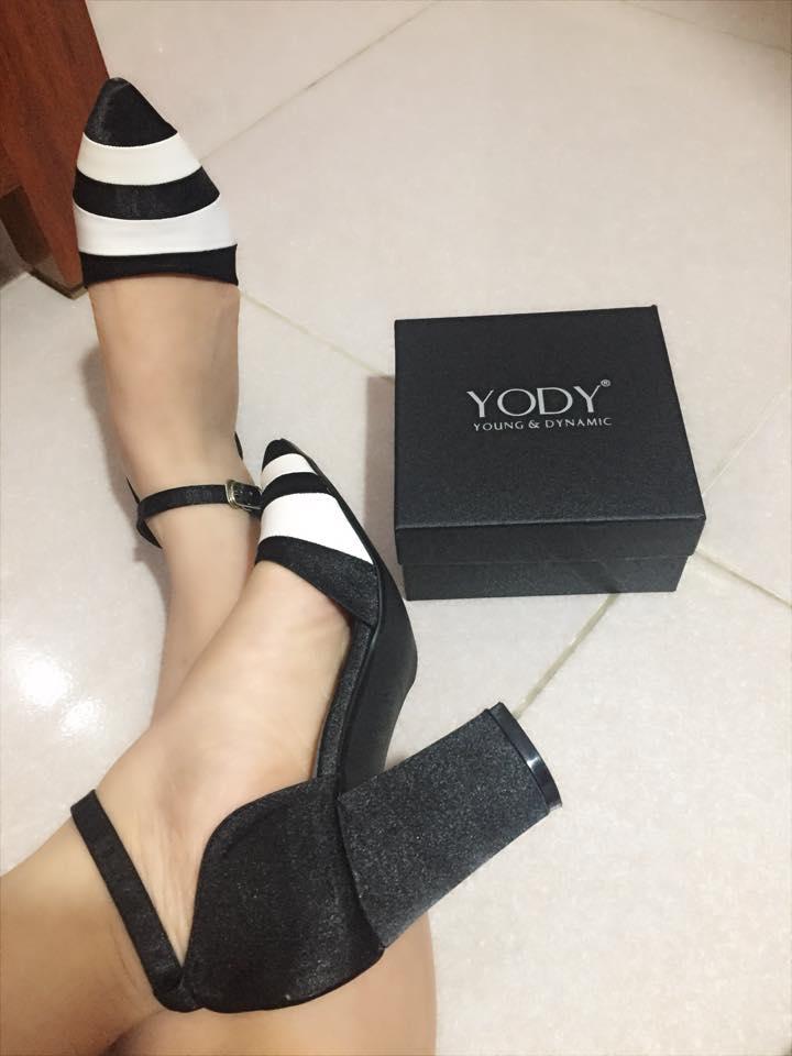 Giày Cao Gót Bít Mũi Rosata RO88