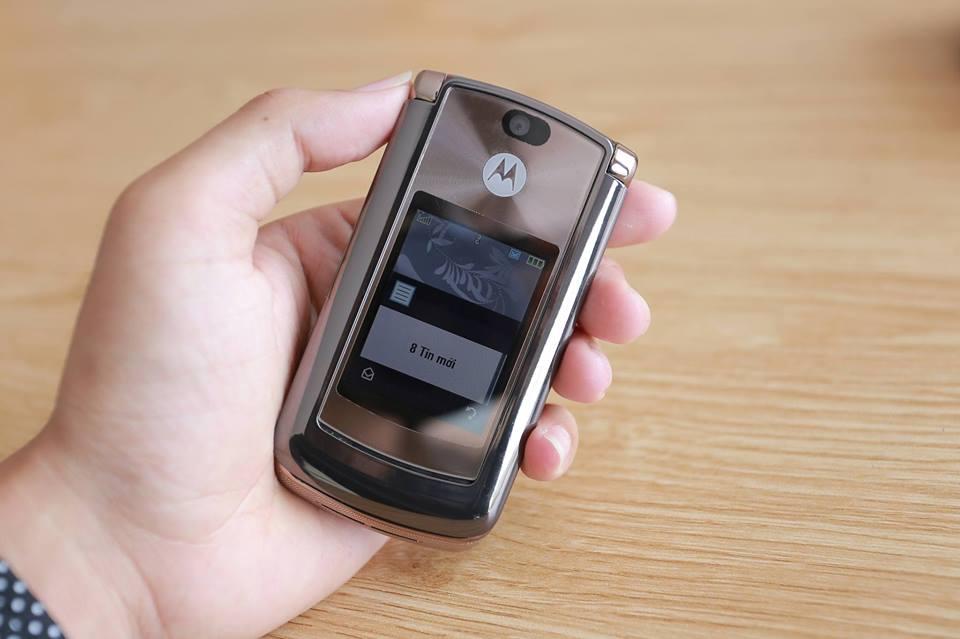 Điện thoại Motorola RAZR2 V9 - 45MB