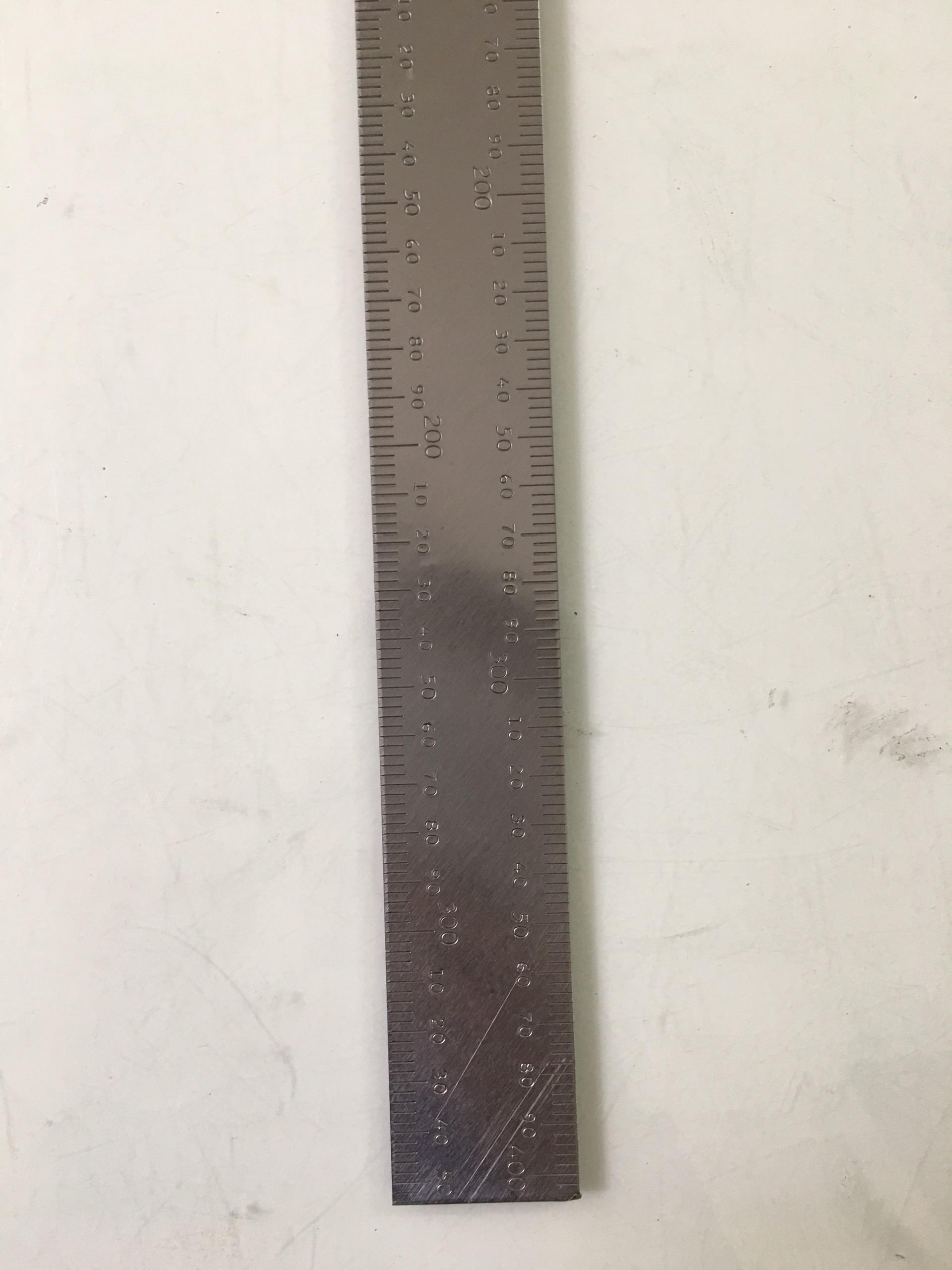 THƯỚC KẺ VUÔNG STANLEY 45-600