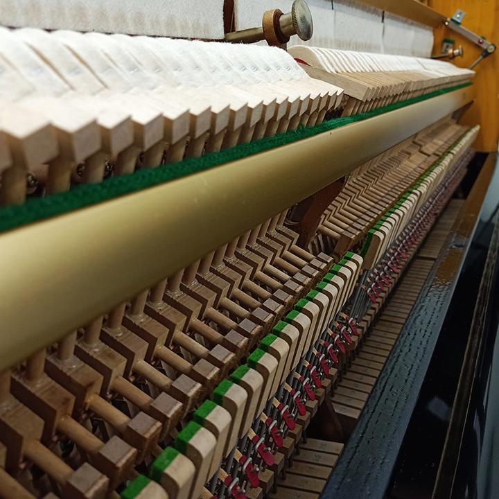 Đàn Piano Yamaha U1F