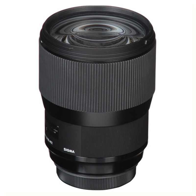 Ống kính Sigma 135mm F1.8 DG