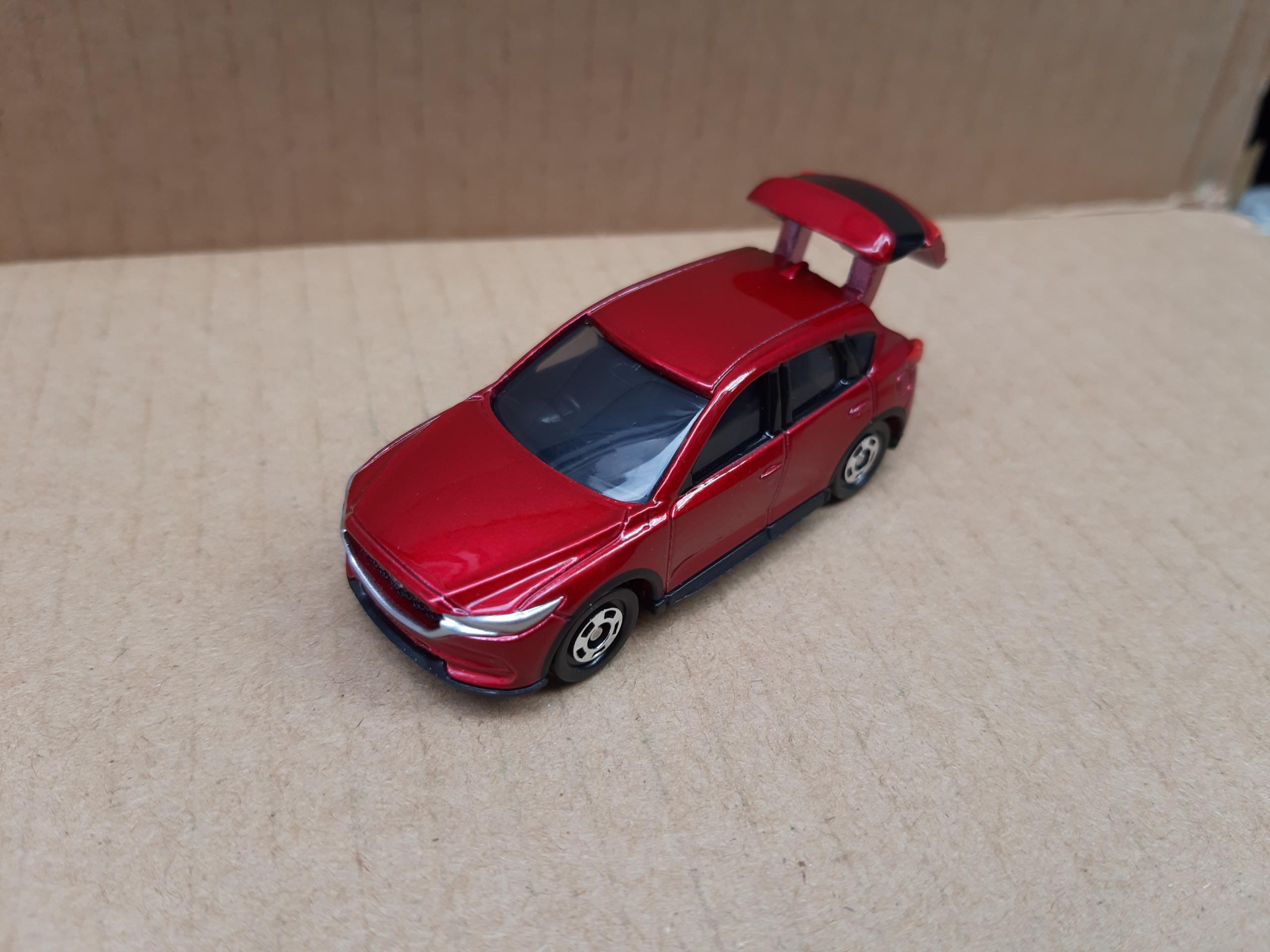 Xe đồ chơi Tomica 82 Mazda CX-5