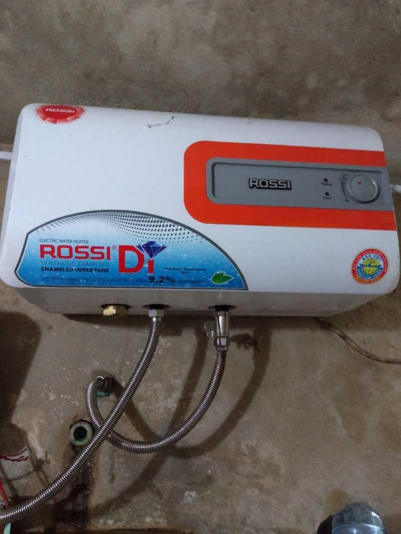 Bình nóng lạnh Rossi R15 DI