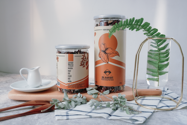 Hạt óc chó đỏ
