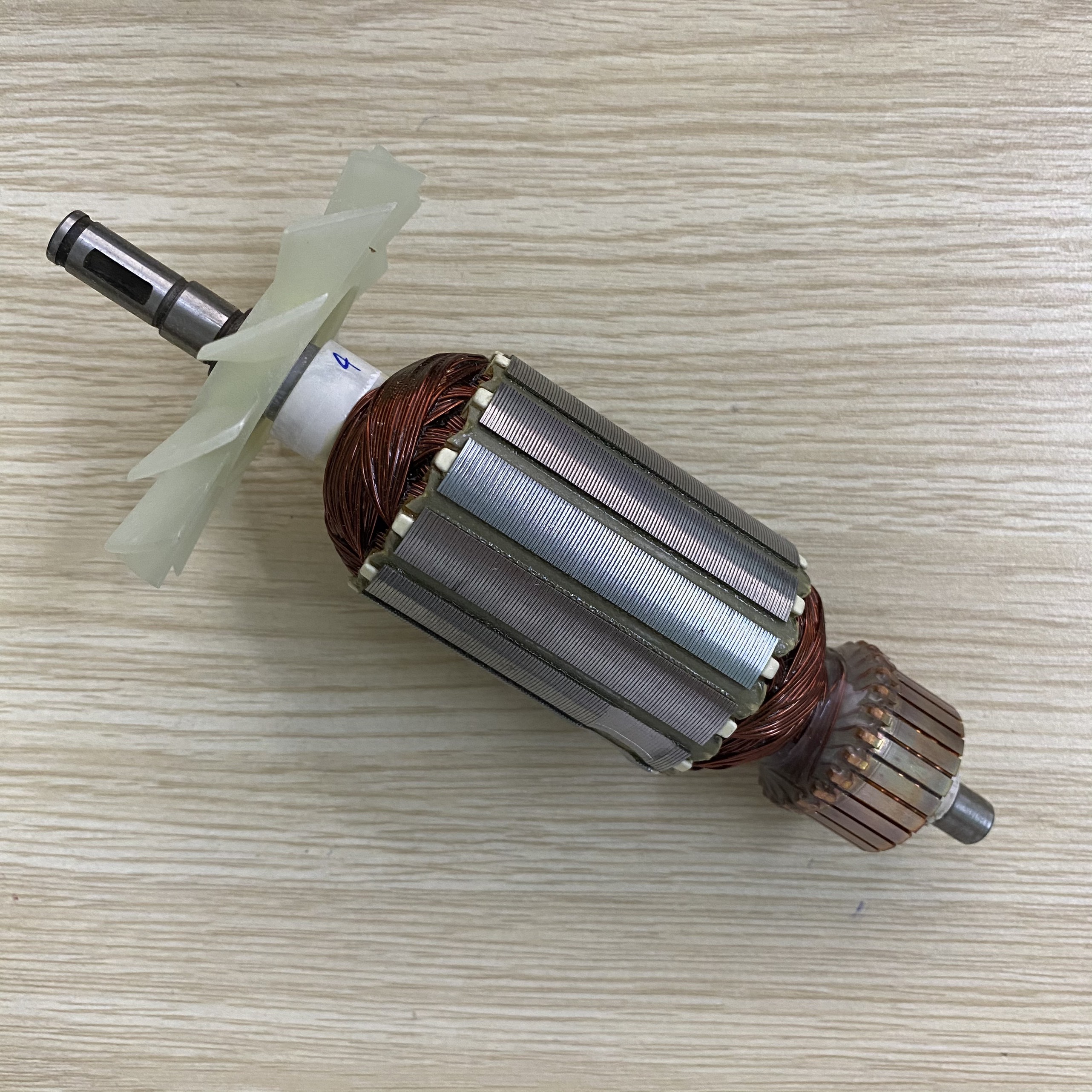 Rotor máy cắt gạch 4100NH Makita 516218-8