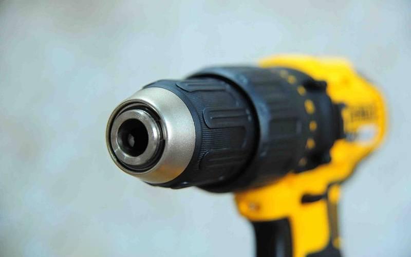 Máy khoan Dewalt DCD778D2-B1