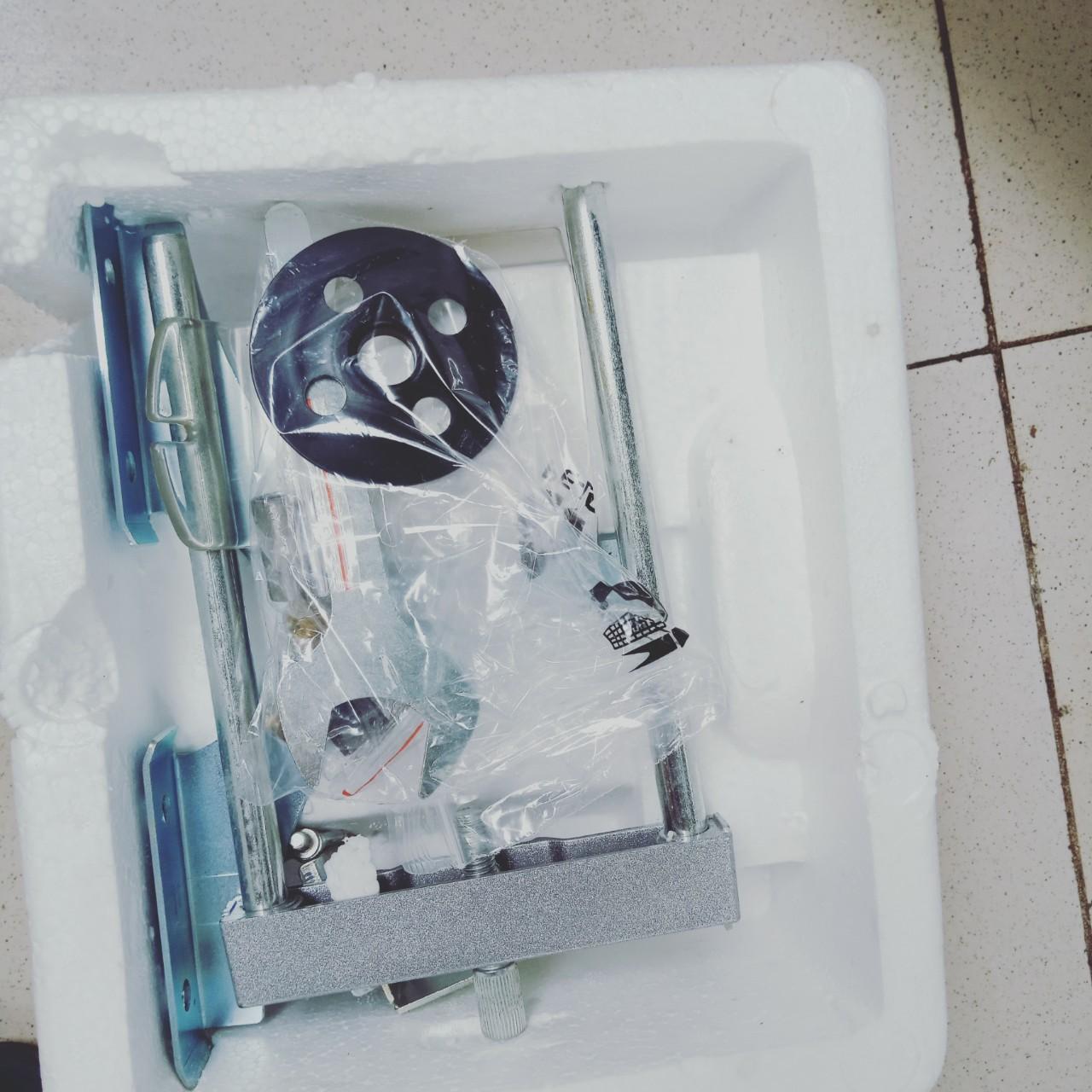 Máy phay gỗ Makita 3612BR 12mm