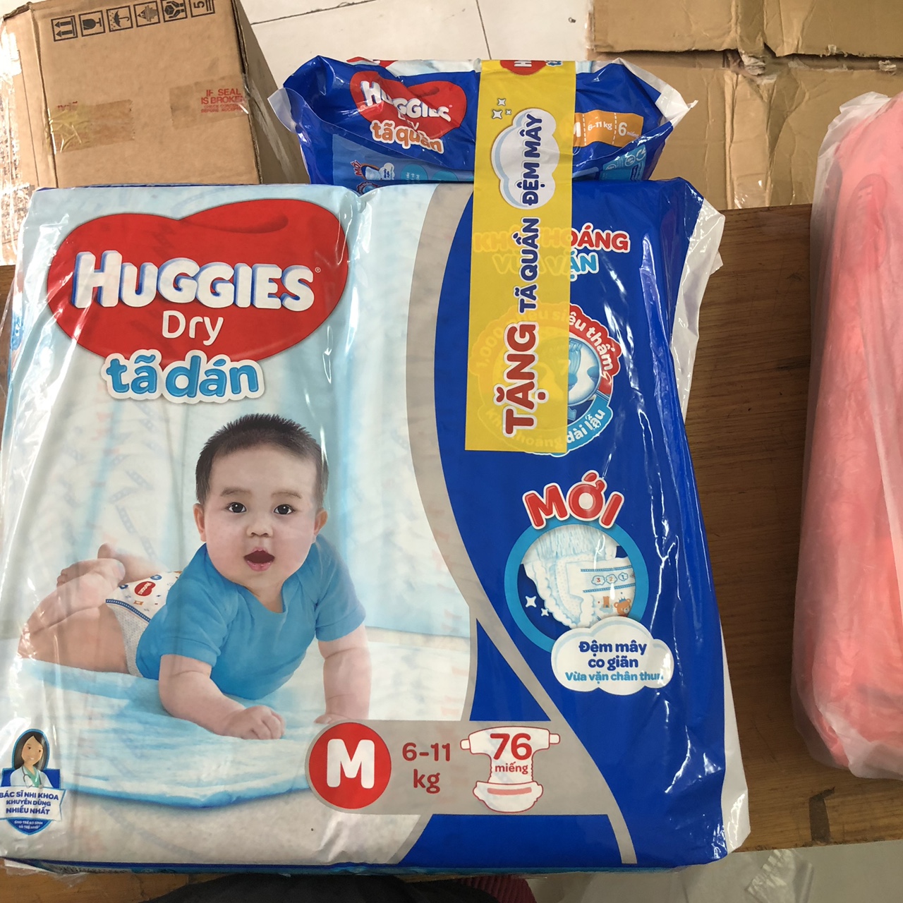 Tã dán Huggies size M10 (5-10kg)