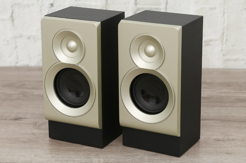 Loa vi tính Enkor V2720