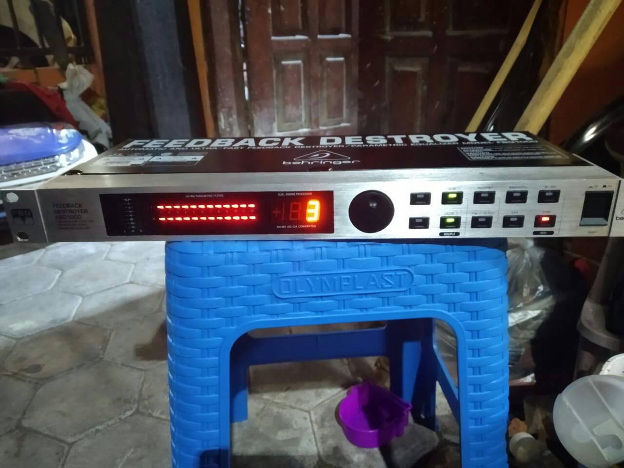 Bộ xử lý phản hồi Behringer FBQ1000