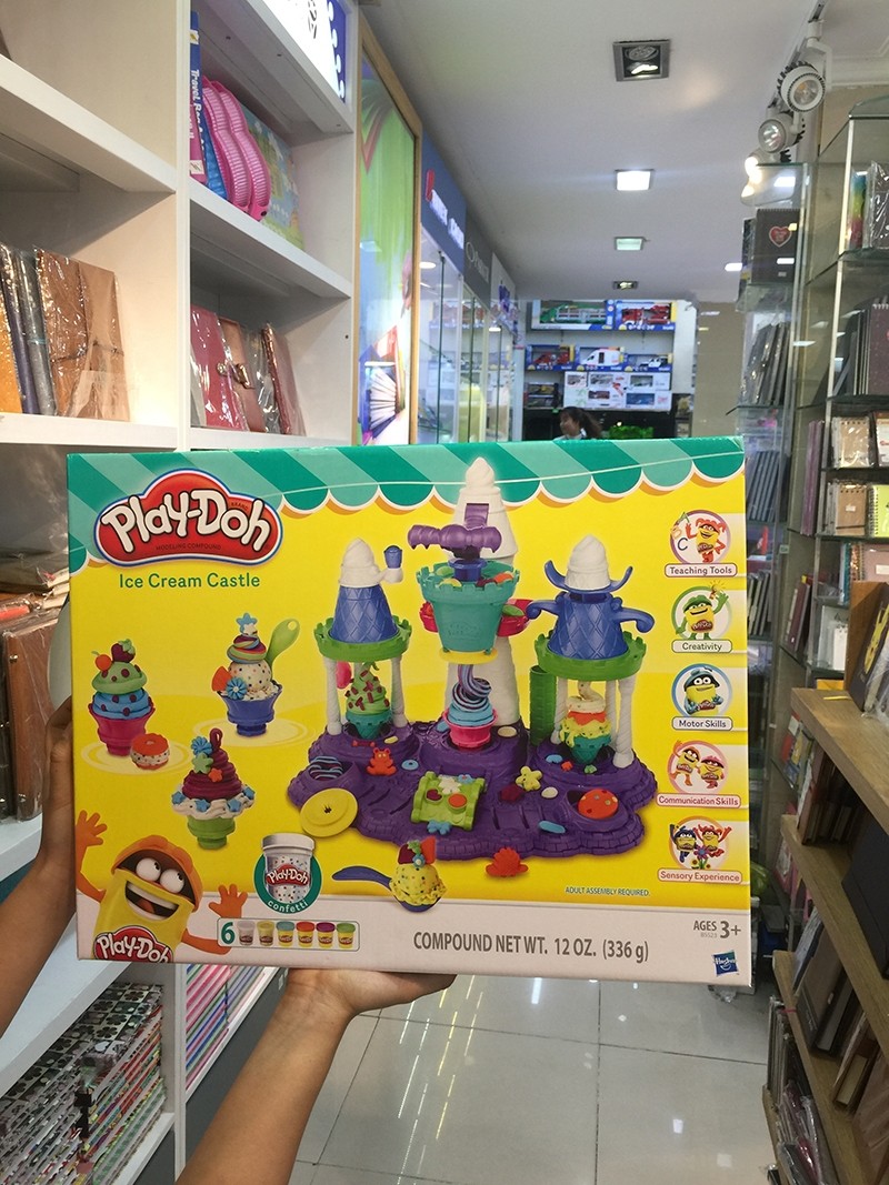 Bột nặn Play-Doh B5523 Lâu đài kem