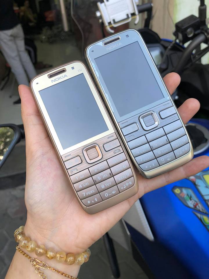 Điện thoại Nokia E51