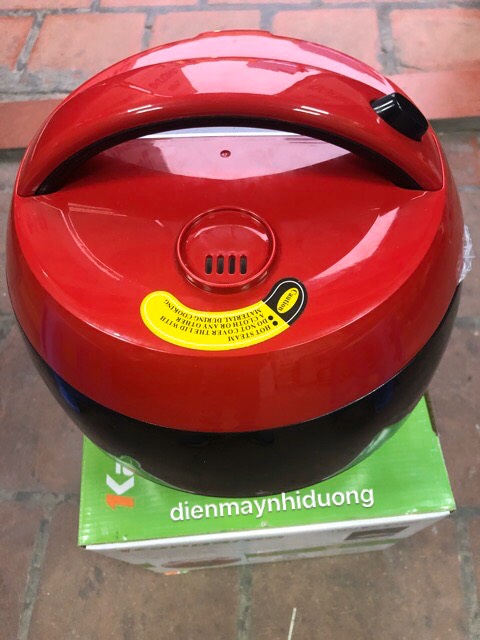 Nồi cơm điện Kangaroo KG832 1.5L