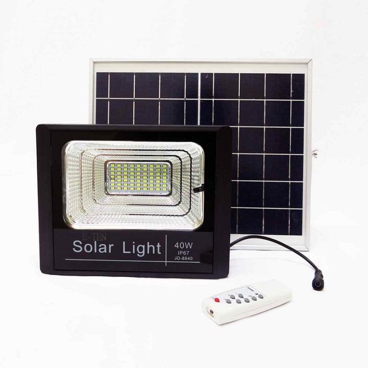 Đèn năng lượng mặt trời Solar VC-8840