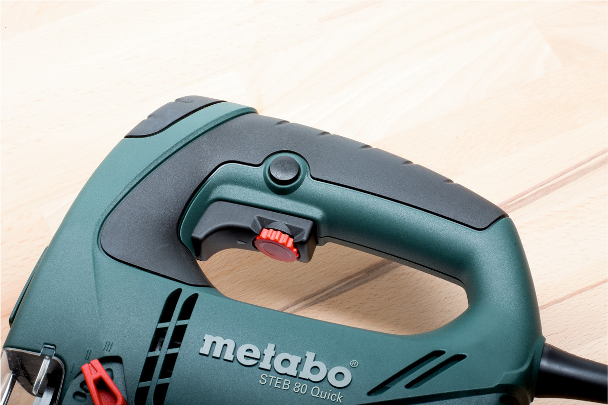 Máy cưa lọng Metabo STEB-70 570W