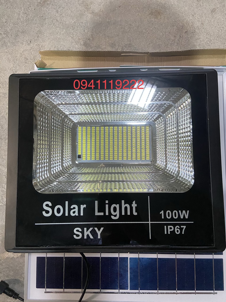 Đèn năng lượng mặt trời JD8800L