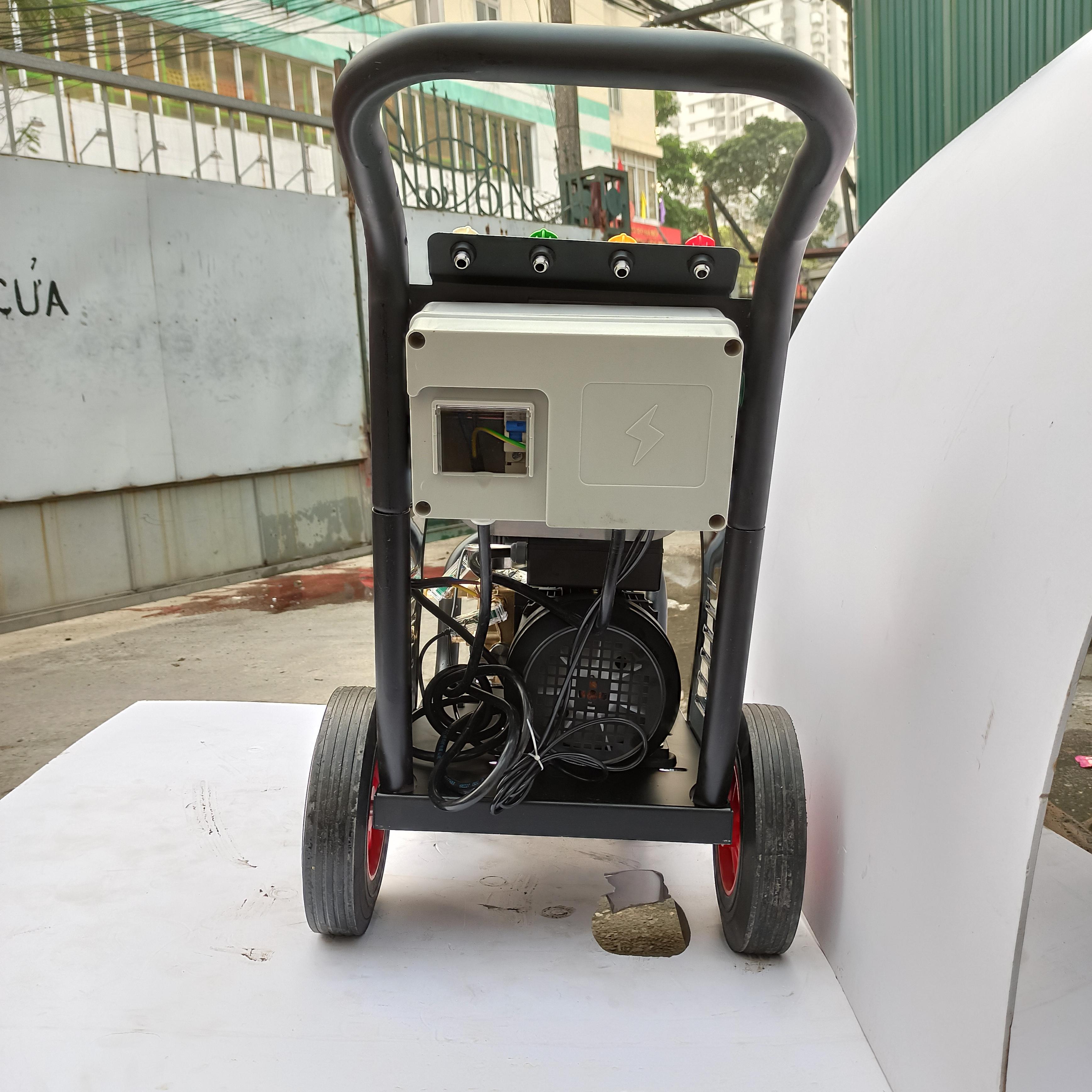 MÁY RỬA XE CAO ÁP NAKAWA 2380PSI