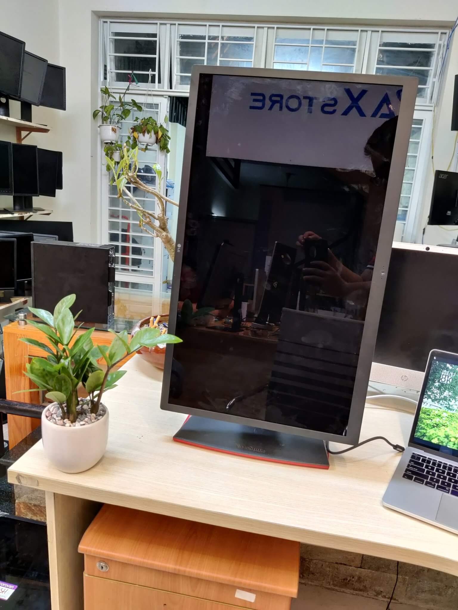 Màn hình LG 27MD5KA 27inch
