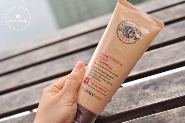 Sữa Rửa Mặt Trị Mụn TheFaceShop Clean Face Acne Solution Foam Cleansing 150ml