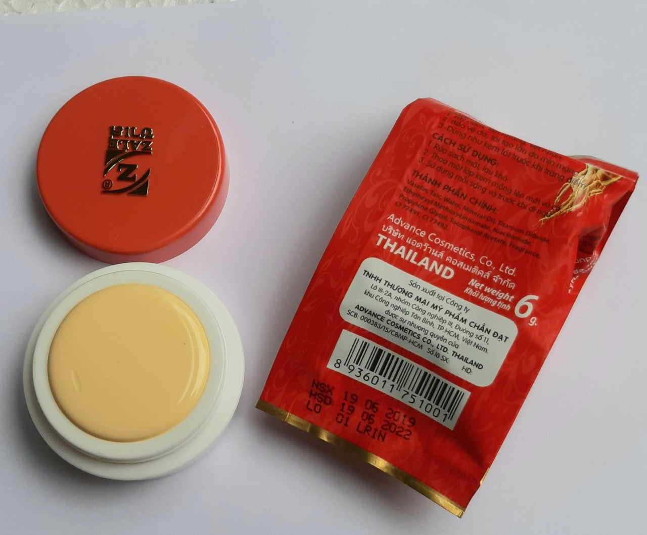 Phấn Nền Essance Veil Fit Two Way Cake SPF30 PA++ 11g