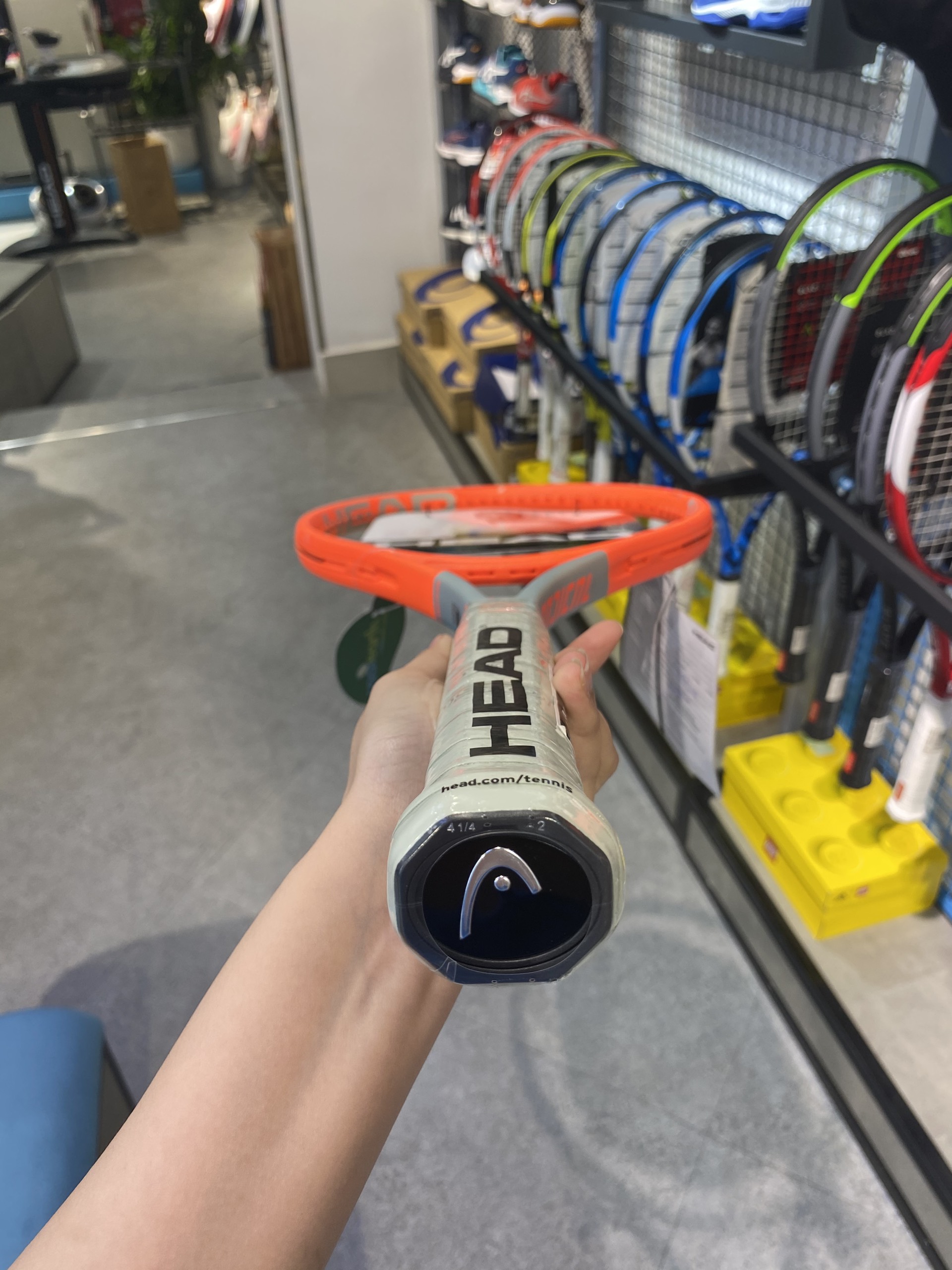 VỢT TENNIS HEAD RADICAL S