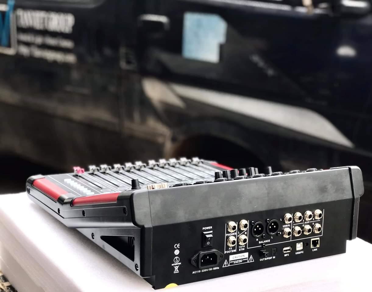 Mixer digital TplusV DX16