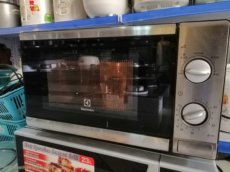Lò vi sóng Electrolux EMM2026MX 20 lít