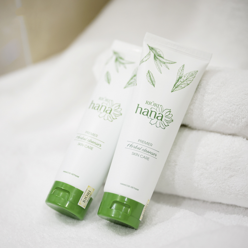 Sữa Rửa Mặt Thảo Dược Riori Herbal Cleanser 120g