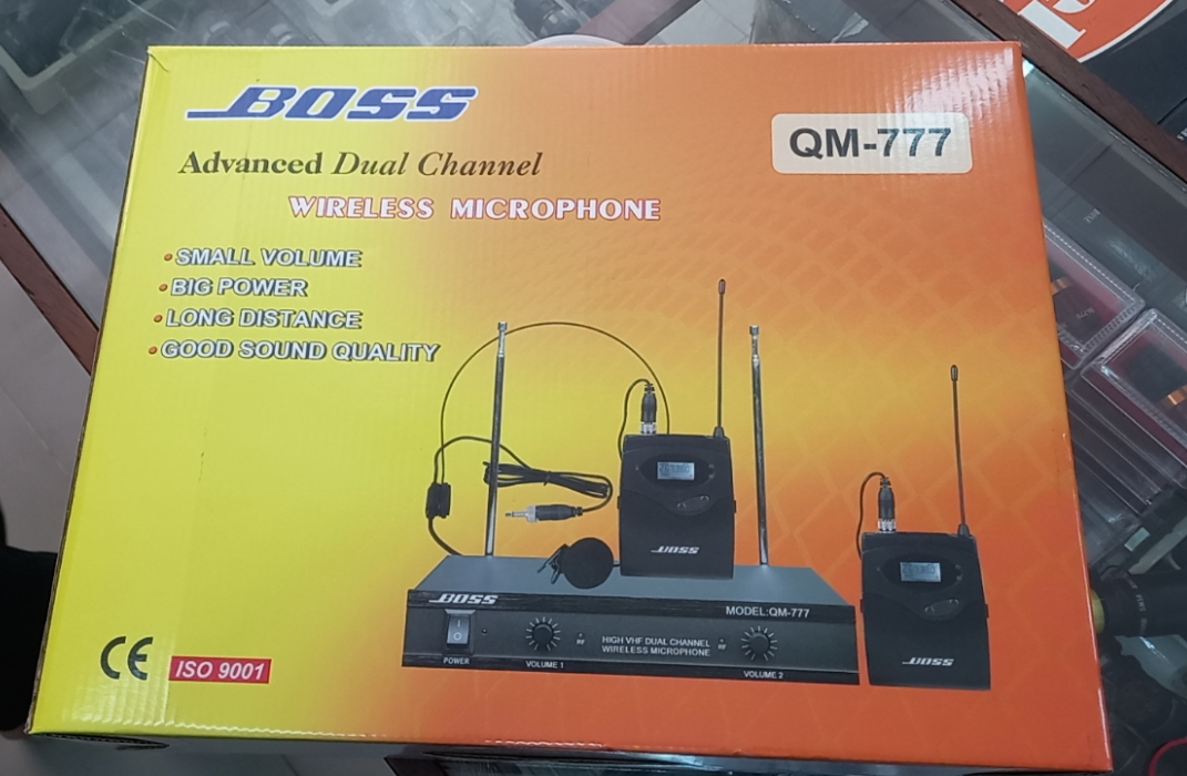 Micro không dây 2 Người Đeo Tai cài cổ áo Boss TM 777