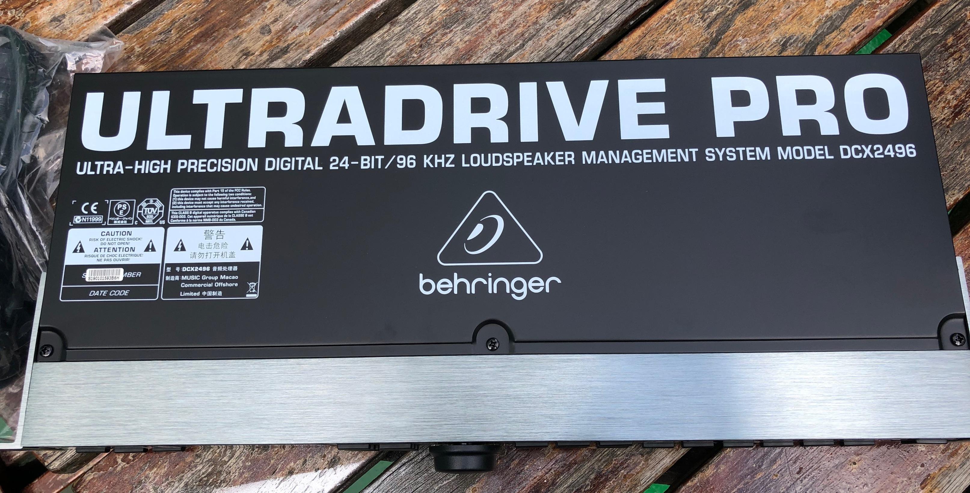 Bộ xử lý tín hiệu Behringer ULTRADRIVE PRO DCX2496
