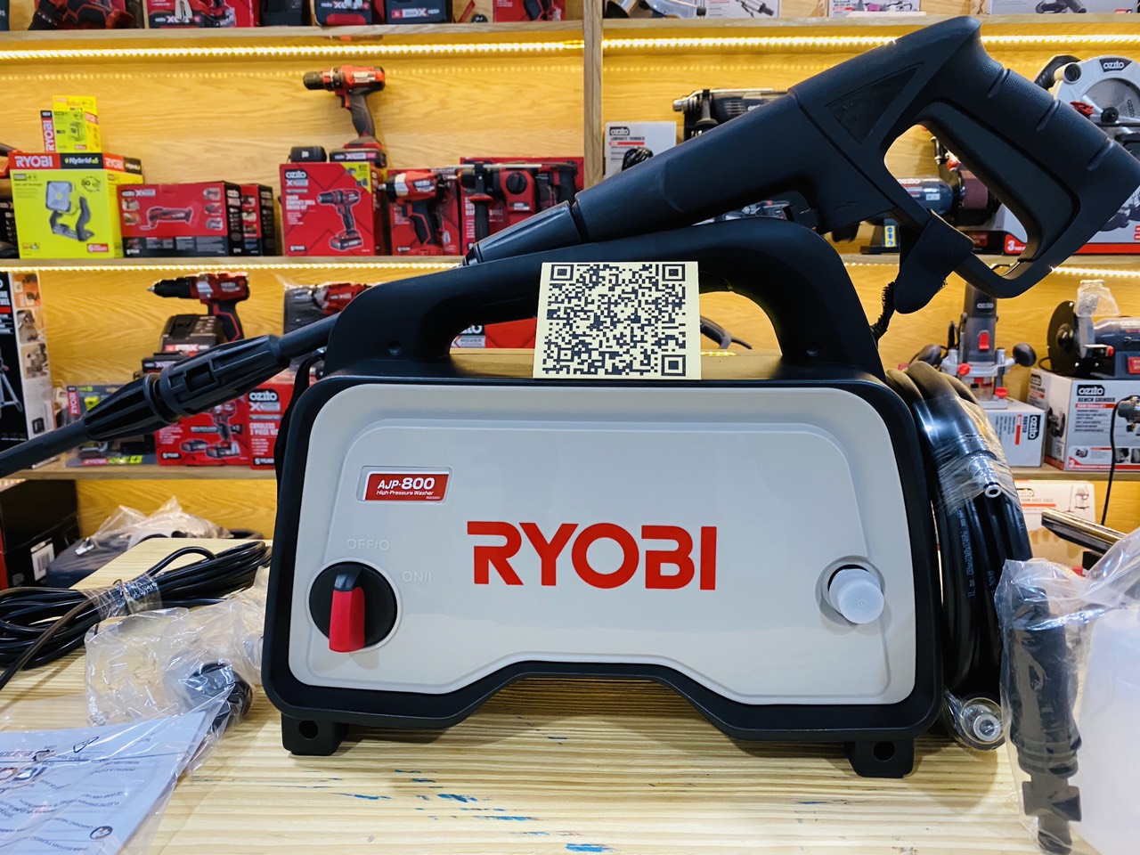 MÁY PHUN XỊT RỬA RYOBI AJP-800