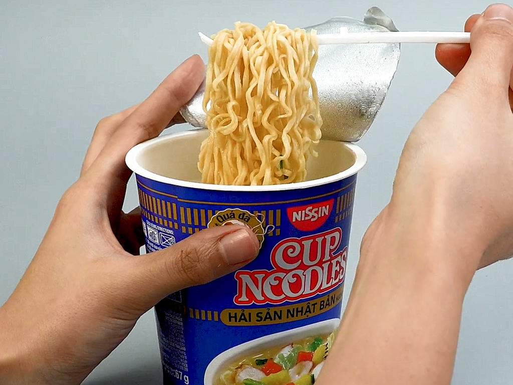 Mì Cup Noodles Hải Sản 67g thùng 24 ly