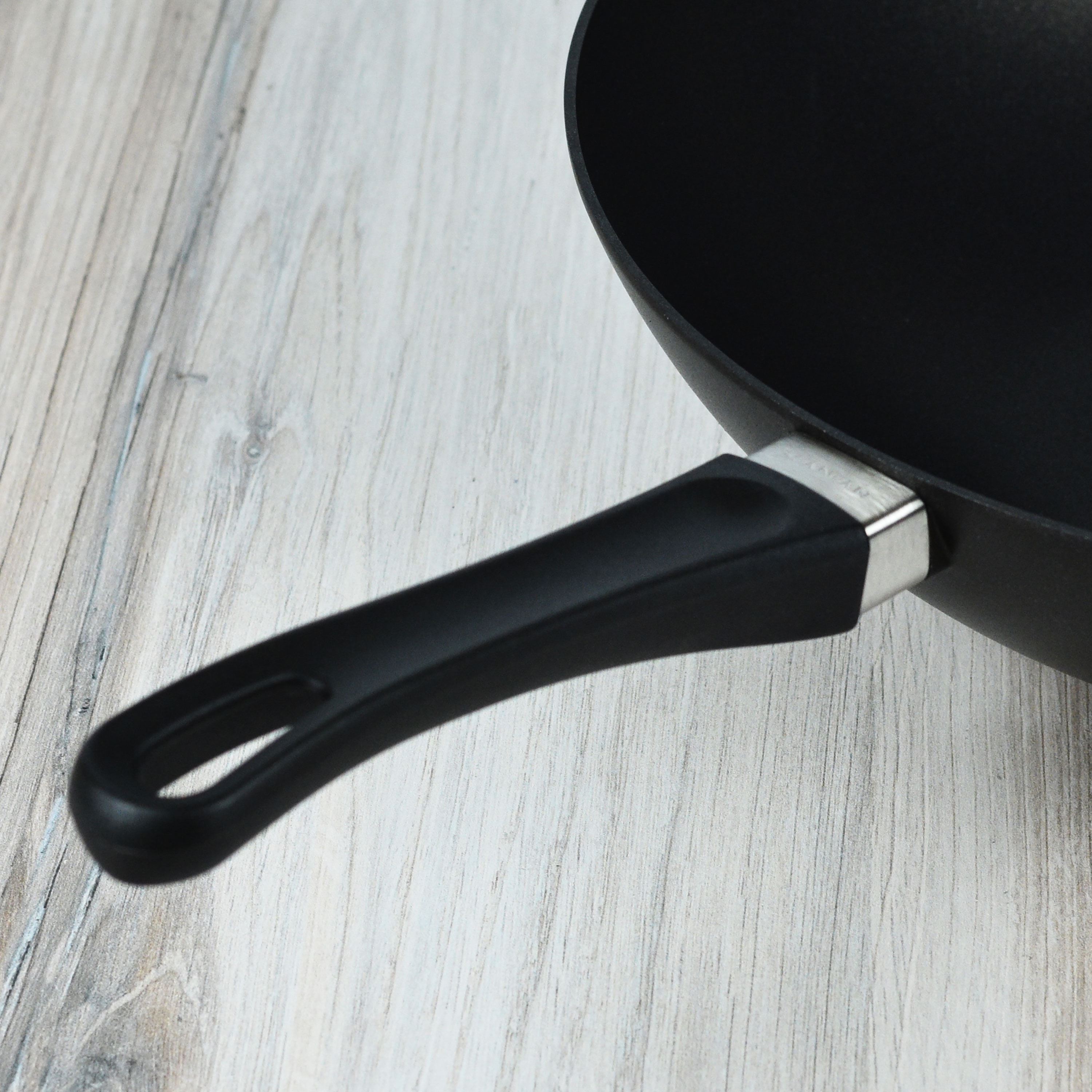 Chảo xào Classic Scanpan 28301204 28cm